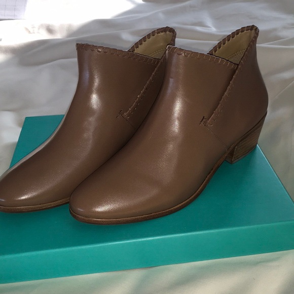 Jack Rogers - Picture 7 of 7